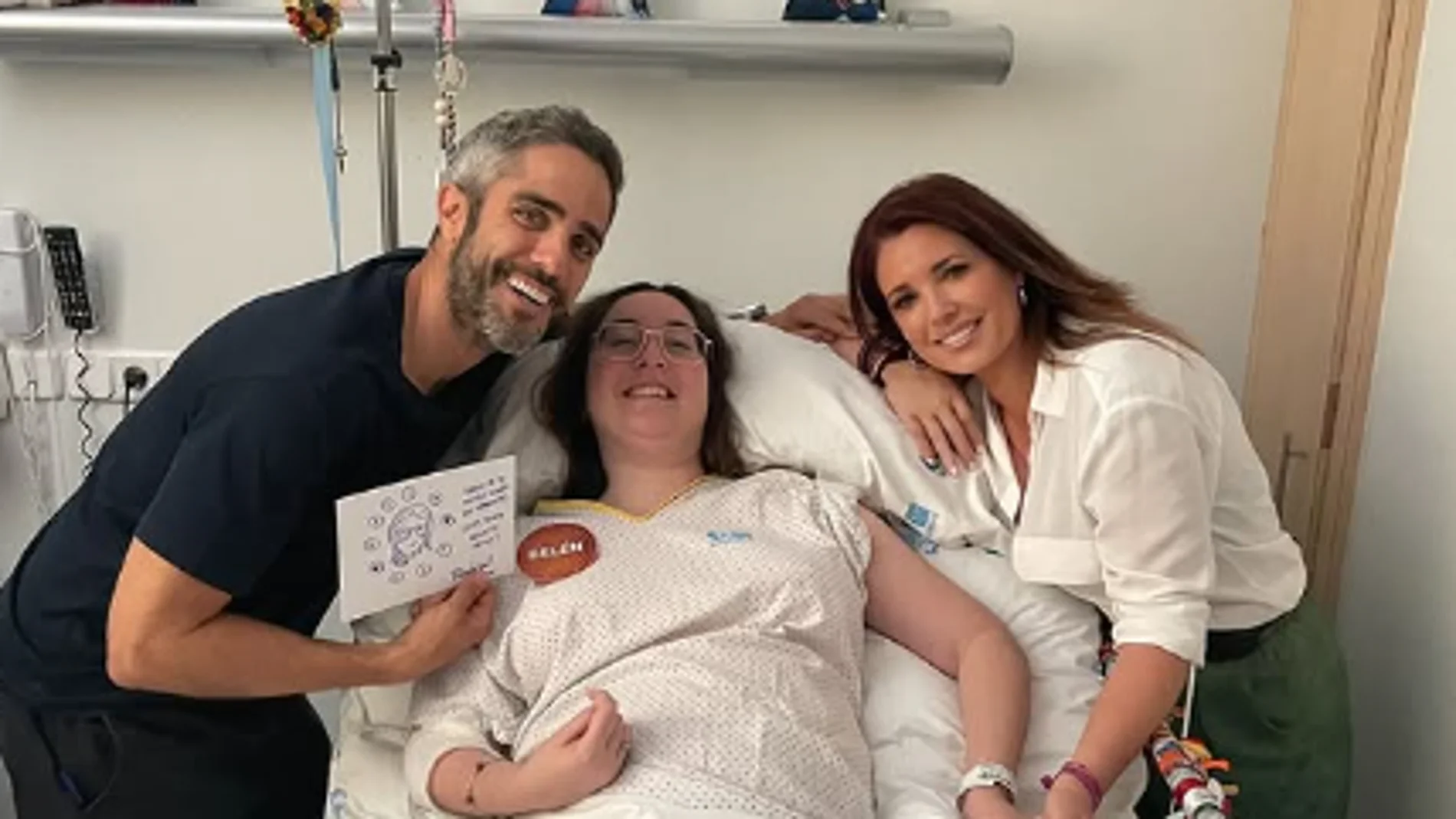 Muere Belén Domínguez, la joven con un tumor maligno que daba lecciones de fortaleza desde el Ramón y Cajal Muere Belén Domínguez, la joven con un tumor maligno que daba lecciones de fortaleza desde el Ramón y Cajal