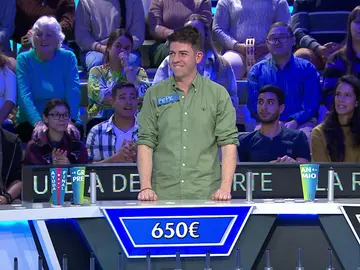 Sin comodín en mano, Pepe tira sin mirar y cae en la Quiebra perdiendo 650 euros y el turno Sin comodín en mano, Pepe tira sin mirar y cae en la Quiebra perdiendo 650 euros y el turno