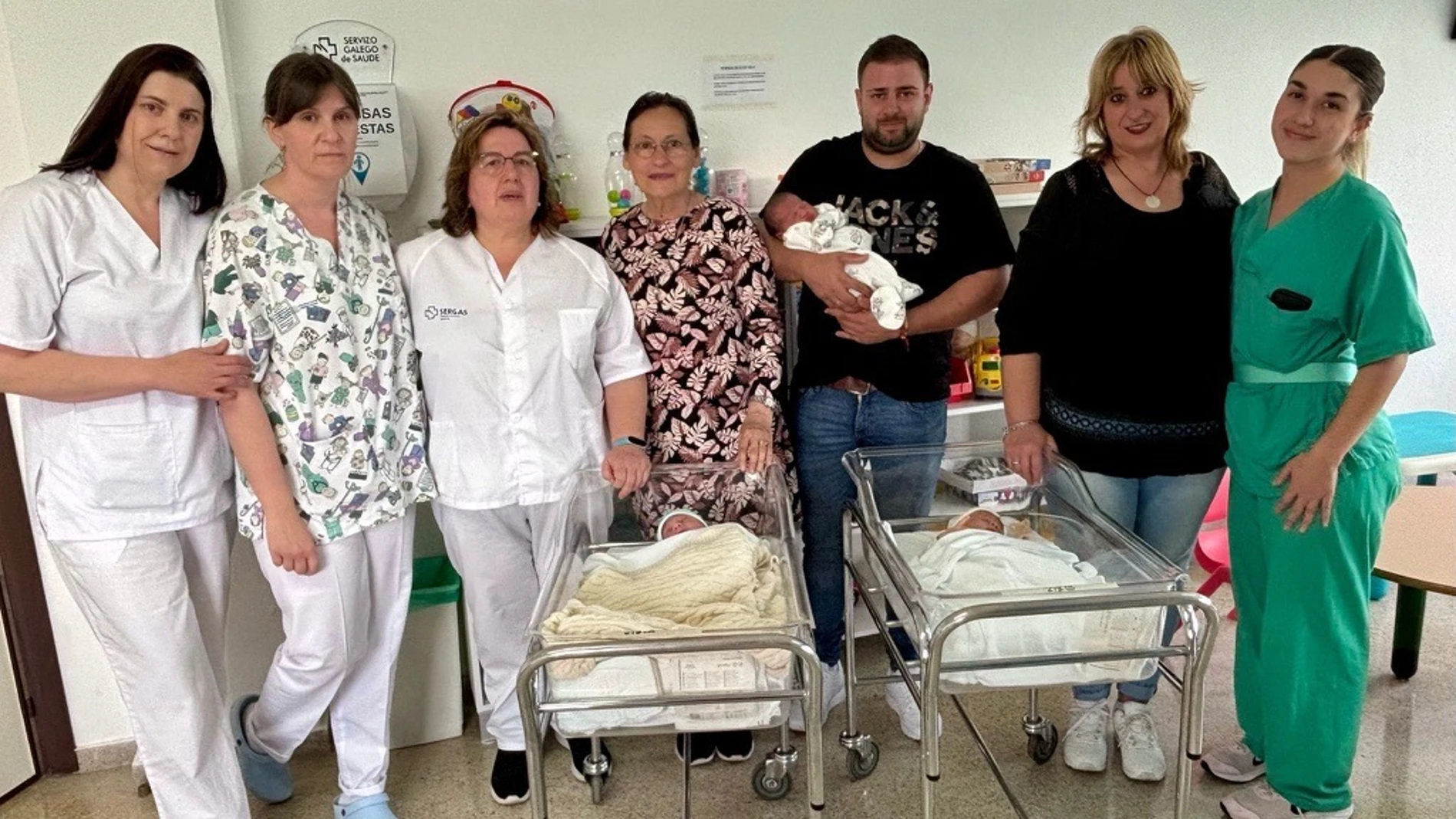 Los bebés del apagón: el lunes se fue la luz pero en Monforte de Lemos dieron a luz a cinco bebés Los bebés del apagón: el lunes se fue la luz pero en Monforte de Lemos dieron a luz a cinco bebés