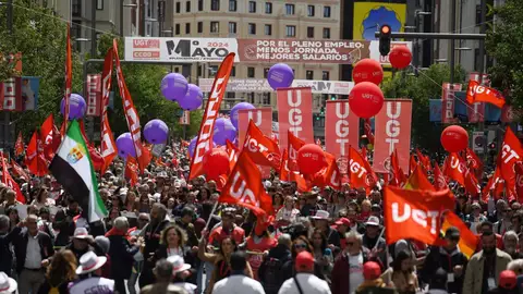 Arranca la manifestación del 1 de Mayo en Madrid con el lema 'Proteger lo conquistado' Arranca la manifestación del 1 de Mayo en Madrid con el lema 'Proteger lo conquistado'