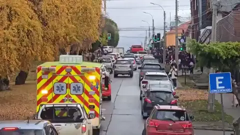 Un terremoto de 7,5 grados y una réplica de 6,1 sacuden Chile: hay alerta de tsunami Un terremoto de 7,5 grados y una réplica de 6,1 sacuden Chile: hay alerta de tsunami