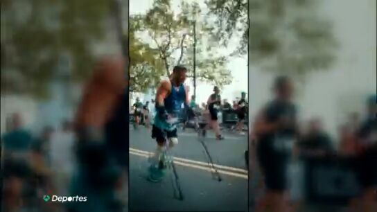 La gesta del atleta paral&iacute;mpico David Wetherill: nuevo r&eacute;cord de marat&oacute;n en muletas