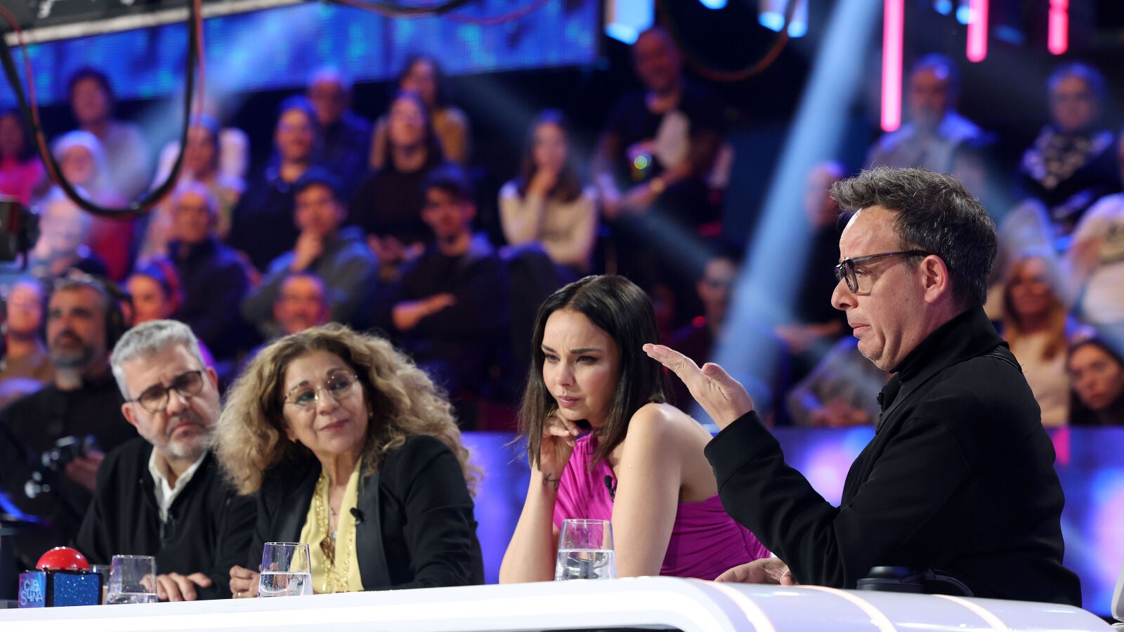 “Si me hubiera muerto, no habría visto lo que he visto hoy”: Àngel Llàcer rompe a llorar con la imitación de Mikel Herzog Jr. 