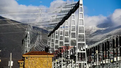 Imagen de archivo de una central eléctrica en Zaragoza. Imagen de archivo de una central eléctrica en Zaragoza.