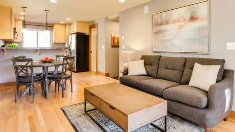 Salón comedor de una casa Salón comedor de una casa