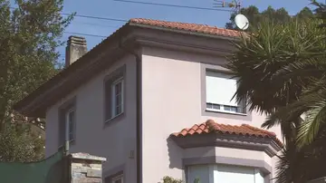 Imagen del exterior de la "casa de los horrores" de Oviedo. Imagen del exterior de la "casa de los horrores" de Oviedo.