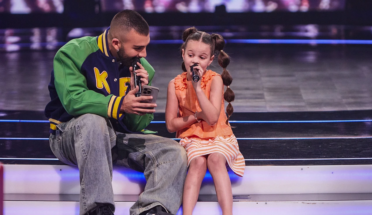 ¡Manuel Turizo no se resiste! El coach acepta la petición de esta talent y cantan ‘Vagabundo’ en La Voz Kids