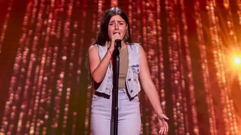 Celia brilla con Niña Pastori y se gana a los cuatro coaches de La Voz Kids: “Nos has conquistado” Celia brilla con Niña Pastori y se gana a los cuatro coaches de La Voz Kids: “Nos has conquistado”