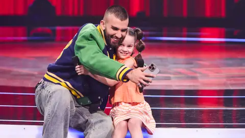 Así comienza Lola su equipo: se lleva una de las voces más deseadas de la noche Manuel Turizo y una talent de La Voz Kids