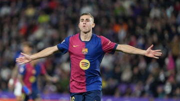 Fermín López celebra el segundo gol del Barça ante el Valladolid