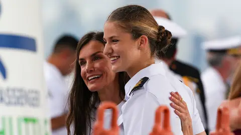 El emotivo reencuentro entre la reina Letizia y la princesa Leonor El emotivo reencuentro entre la reina Letizia y la princesa Leonor