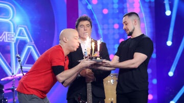 Manu Baqueiro celebra su cumpleaños en Tu cara me suena