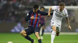 Pedri y Kroos durante un partido en 2023 Pedri y Kroos durante un partido en 2023