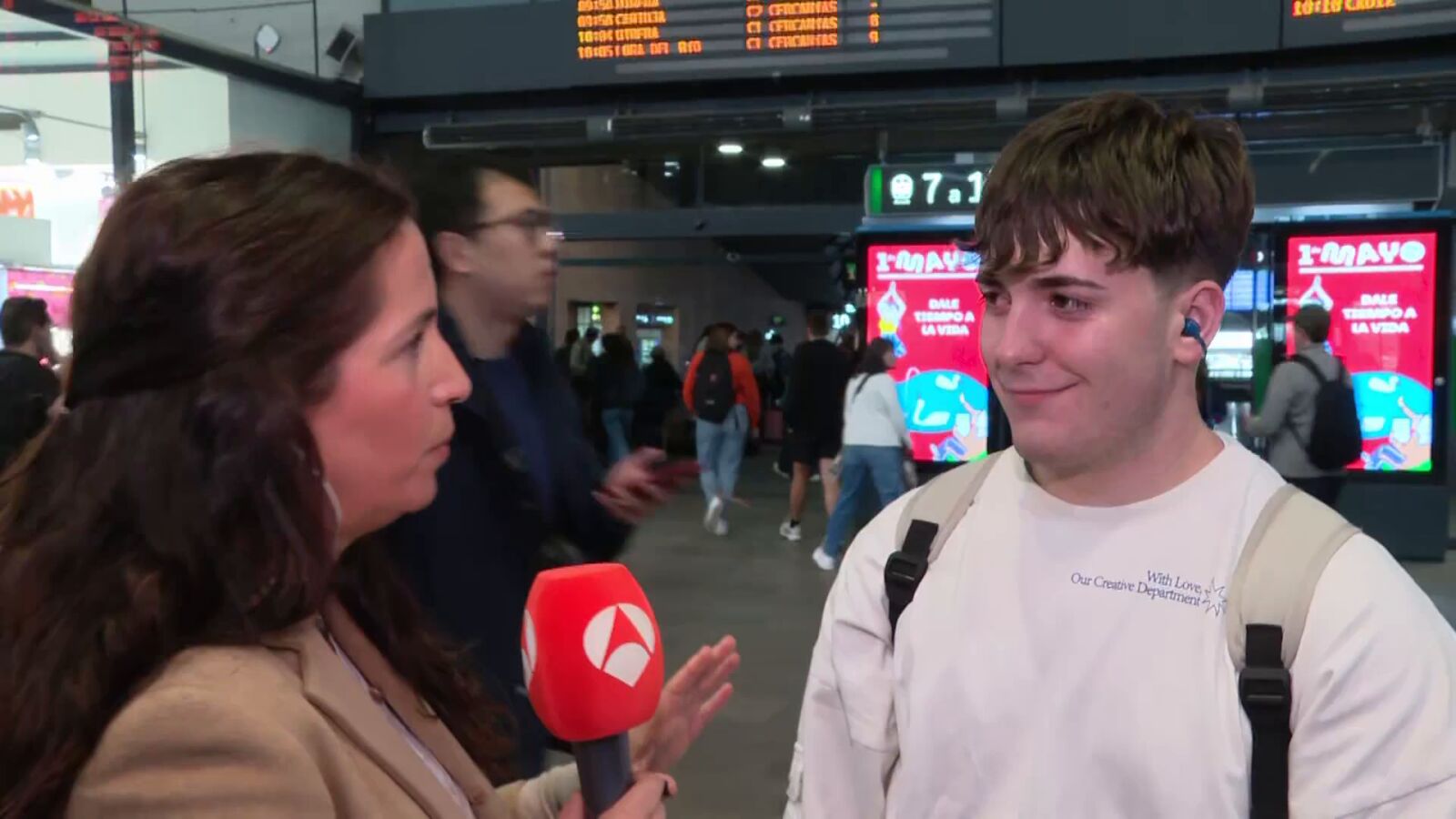 Mario, un joven afectado por los retrasos del AVE: 