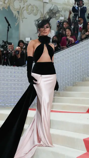 Jennifer López en la Met Gala 2023 Jennifer López en la Met Gala 2023