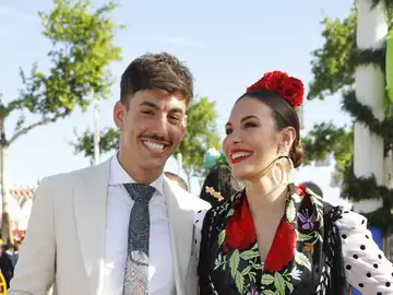 Lutingo y Jessica Bueno, en la Feria de Sevilla de 2024 Lutingo y Jessica Bueno, en la Feria de Sevilla de 2024