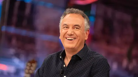 Roberto Brasero, sobre la evolución de la figura del hombre del tiempo: "Ahora no se entendería estar quieto delante de un mapa" Roberto Brasero, sobre la evolución de la figura del hombre del tiempo: "Ahora no se entendería estar quieto delante de un mapa"