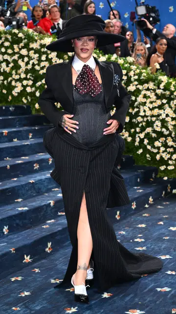 Rihanna, embarazada en la Met Gala 2025 Rihanna, embarazada en la Met Gala 2025