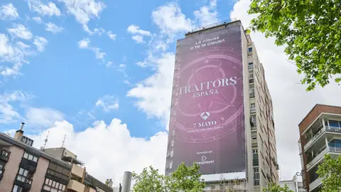 La nueva lona que revela el misterio del mensaje de Traitors La nueva lona que revela el misterio del mensaje de Traitors