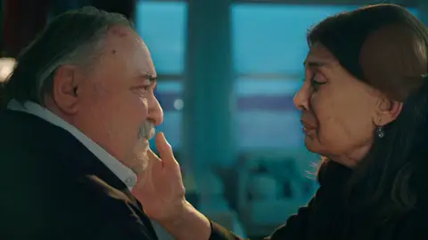 El dolor de Halis por Fuat da paso a la confesión más inesperada de Hattuç: “Volvería a amarte mil veces” El dolor de Halis por Fuat da paso a la confesión más inesperada de Hattuç: “Volvería a amarte mil veces”