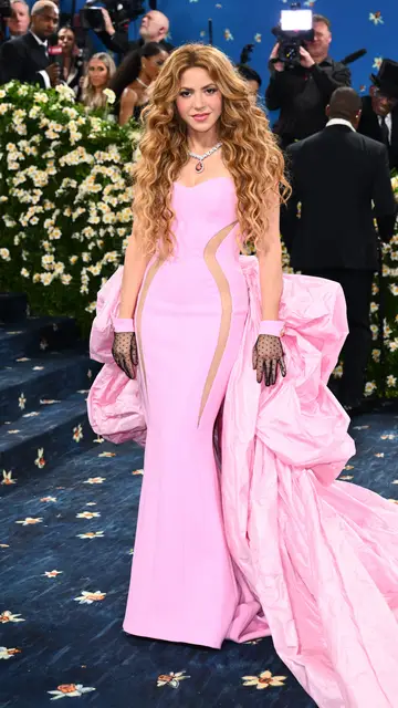 Shakira en la Met Gala 2025 Shakira en la Met Gala 2025