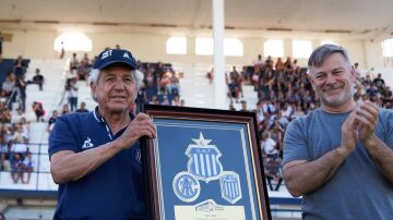 Luis Galván, en un homenaje realizado por Talleres de Córdoba