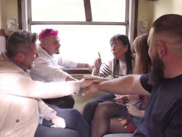 Así comienza Traitors: los jugadores ponen rumbo a la experiencia más intensa de su vida