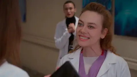 La bonita iniciativa de Bahar y Rengin para mujeres sin recursos que luchan contra el cáncer La bonita iniciativa de Bahar y Rengin para mujeres sin recursos que luchan contra el cáncer