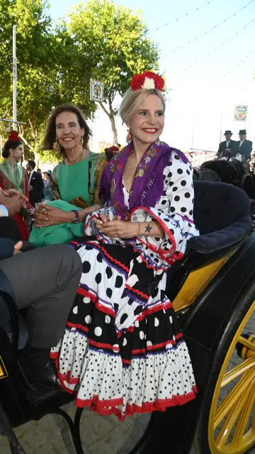 Eugenia Martínez de Irujo en la Feria de Abril Eugenia Martínez de Irujo en la Feria de Abril