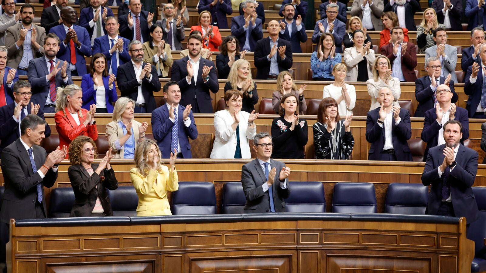 El Gobierno saca adelante su plan de respuesta a los aranceles con el respaldo de Junts y la abstención de Podemos