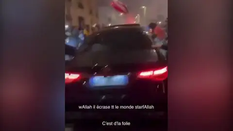 Un coche atropella a varias personas tras la victoria del PSG Un coche atropella a varias personas tras la victoria del PSG
