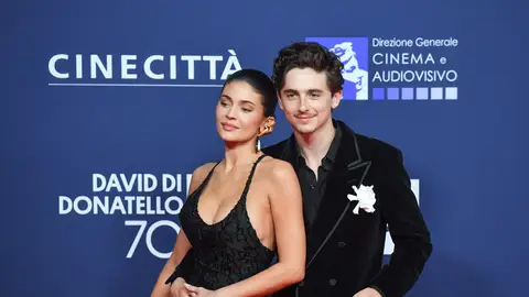 Kylie Jenner y Timothée Chalamet en su primer posado juntos Kylie Jenner y Timothée Chalamet en su primer posado juntos
