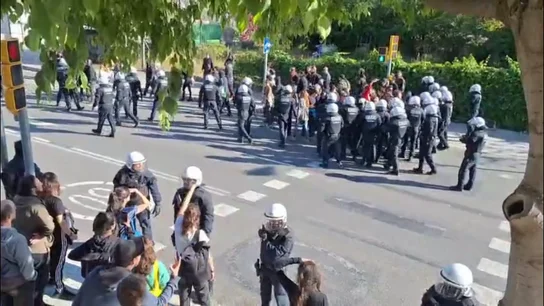 Desalojado el asentamiento de chabolas de Vallcarca tras el incendio de esta semana Desalojado el asentamiento de chabolas de Vallcarca tras el incendio de esta semana