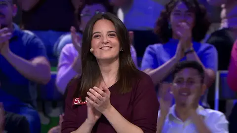 “Tenemos un atril tan bonito lleno de gajos…”: Sara consigue la primera ola del programa de 1.025 euros “Tenemos un atril tan bonito lleno de gajos…”: Sara consigue la primera ola del programa de 1.025 euros
