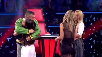 Manuel Turizo con Carmen en La Voz Kids