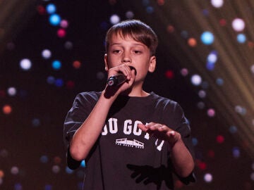 Este talent se echa a llorar tras ver cumplido su sueño de estar en La Voz Kids