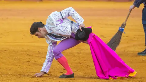Cayetano Rivera en su despedida de los ruedos Cayetano Rivera en su despedida de los ruedos