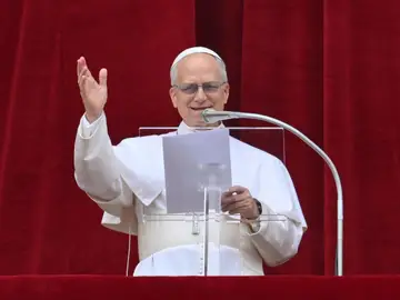 El papa canta el Regina Caeli El papa canta el Regina Caeli
