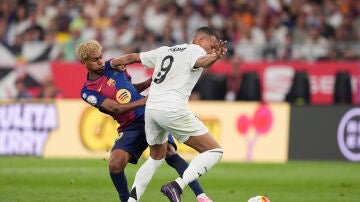Lamine Yamal y Kylian Mbappé en la final de la Copa del Rey