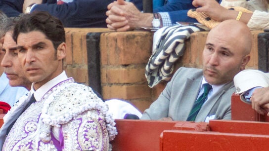 Cayetano y Kiko Rivera, en la plaza de toros de Sevilla