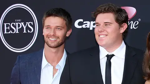 Patrick Schwarzenegger y Christopher Schwarzenegger Patrick Schwarzenegger y Christopher Schwarzenegger