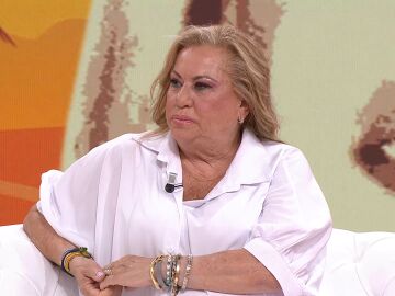 Mayte Zald&iacute;var