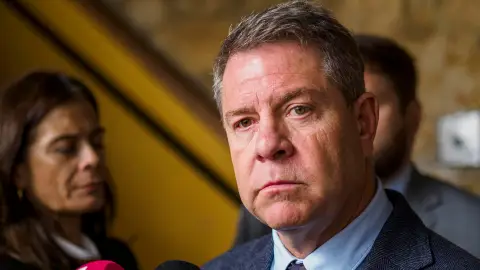 A3 Noticias 2 (12-05-25) Page, tras los mensajes de WhatsApp entre Ábalos y Sánchez: "Yo no toco las narices a nadie" A3 Noticias 2 (12-05-25) Page, tras los mensajes de WhatsApp entre Ábalos y Sánchez: "Yo no toco las narices a nadie"