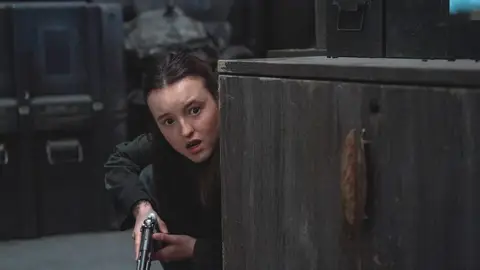 Bella Ramsey como Ellie en The Last of Us Bella Ramsey como Ellie en The Last of Us