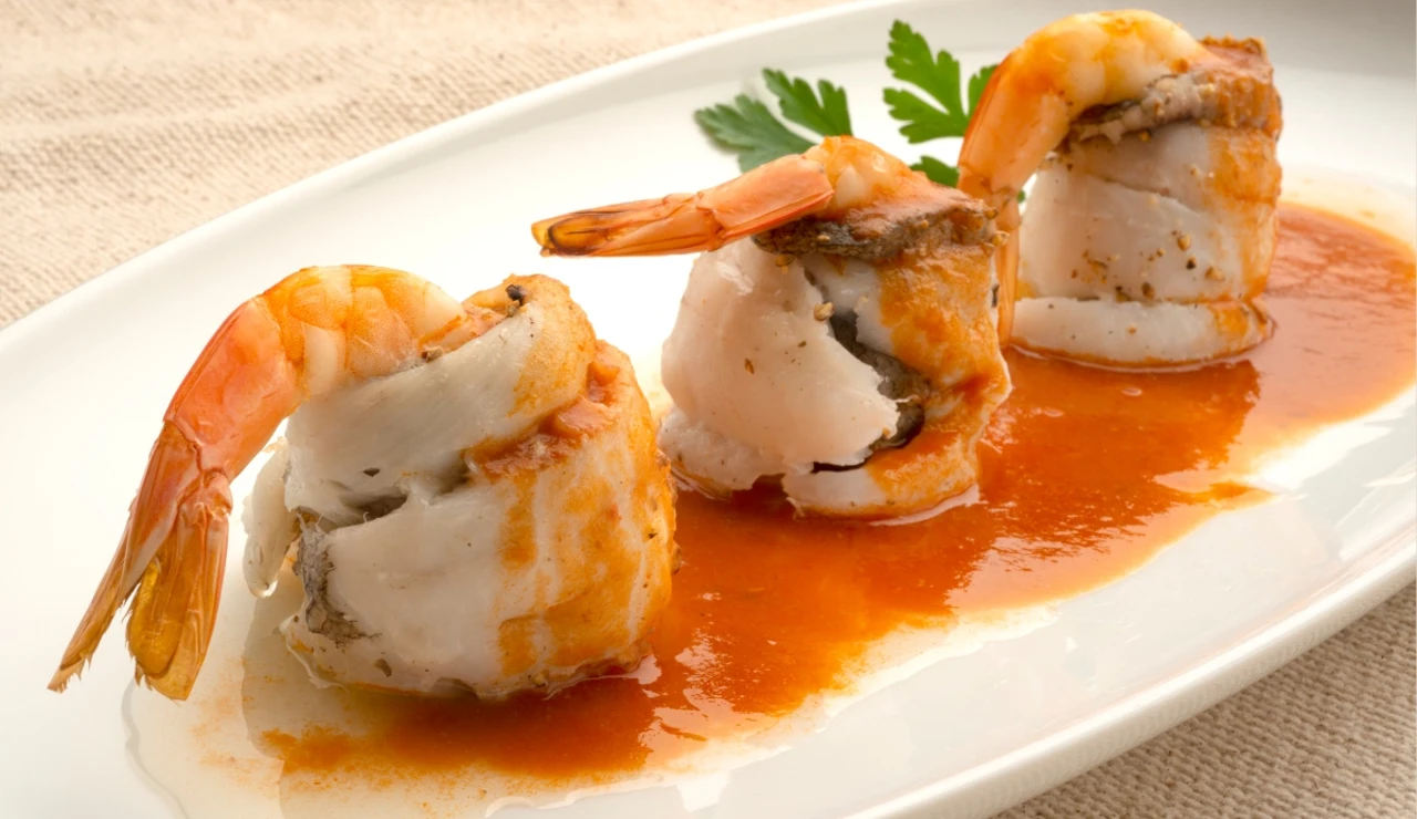 Popietas de gallo con langostinos, de Arguiñano: un recetón en 15 minutos