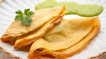 Arguiñano, sobre los crepes de calabacín y queso azul: "Es tan fácil, tan rico y tan barato que merece la pena que lo hagas"