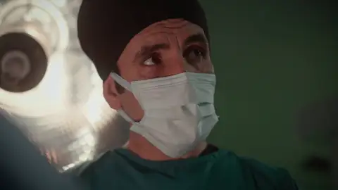 Dos partos, una muerte y demasiadas similitudes: el caso que remueve el pasado de Bahar, Timur y Rengin Dos partos, una muerte y demasiadas similitudes: el caso que remueve el pasado de Bahar, Timur y Rengin