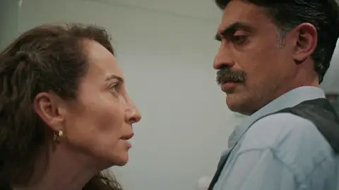 La rabia acumulada de Esme explota por fin: así ha sido su pelea más fuerte con Kazim La rabia acumulada de Esme explota por fin: así ha sido su pelea más fuerte con Kazim