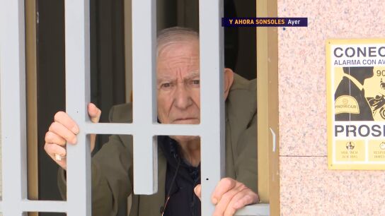 Los residentes de Navas del Rey, &iquest;retenidos?: "No nos dejan salir y yo estoy autorizado"