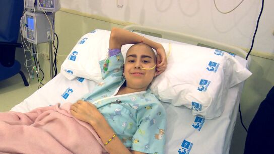 Ni&ntilde;a con leucemia